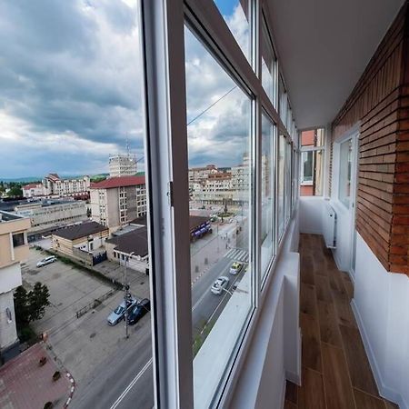 Studio With A View In City Center 特尔戈维什泰 外观 照片